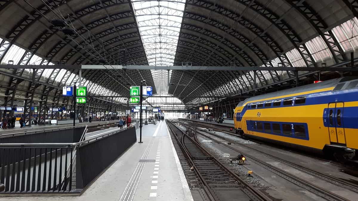 transporte-publico-tren-holanda